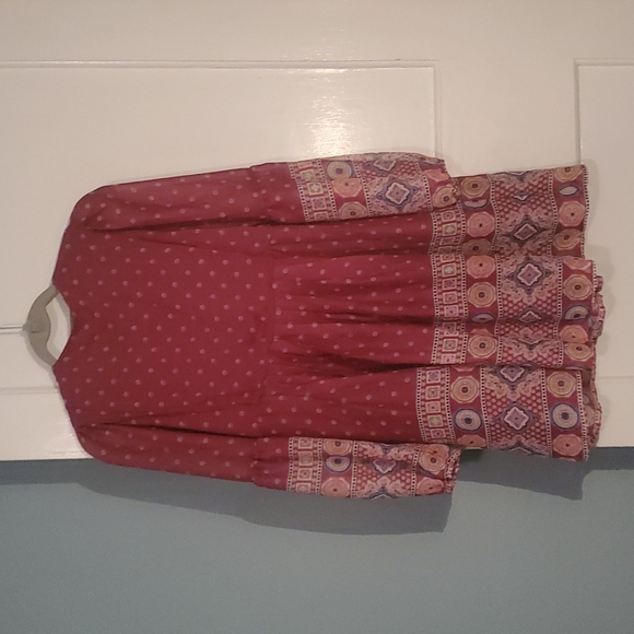 Dress - Picture 2 of 3